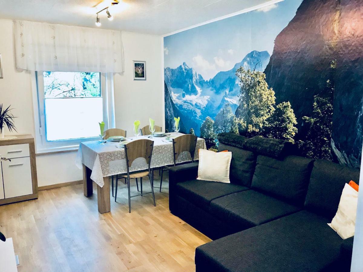 Apartma Evi Zaga Eksteriør billede