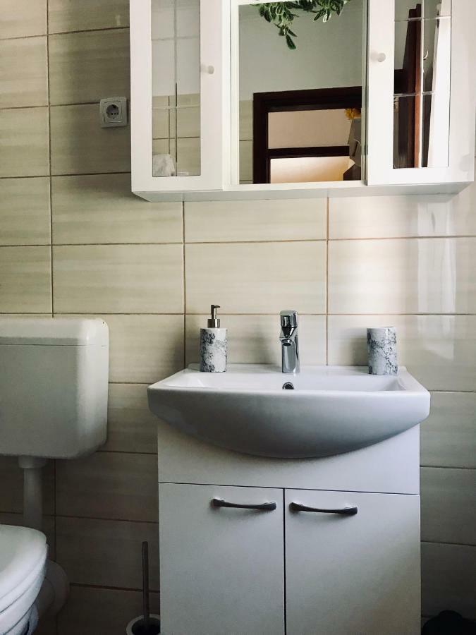 Apartma Evi Zaga Eksteriør billede